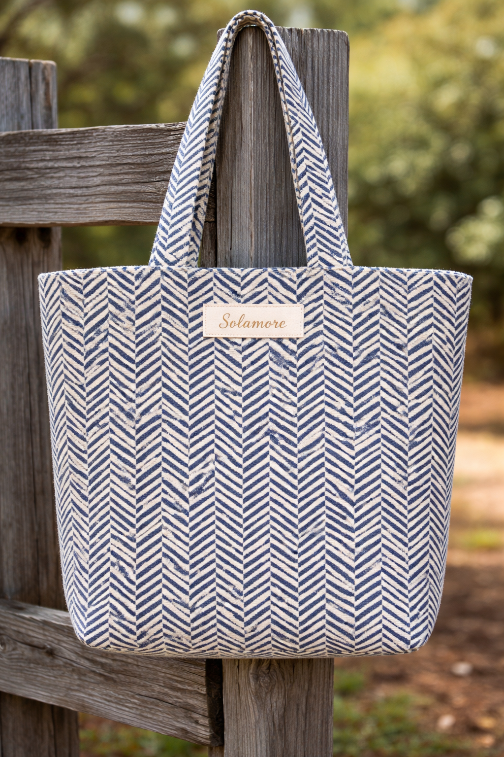 Solamore Coastal Blue Chevron Tote Bag – Chic Everyday Resort Carryall